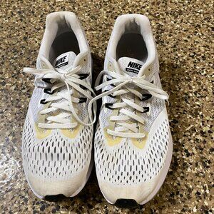 Women"s Running Shoes.